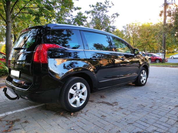 Peugeot 5008 I · Рестайлинг, 7 мест, 2014 г.