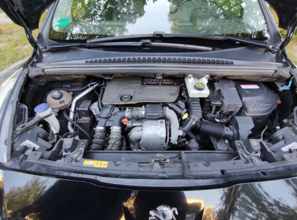 Peugeot 5008 I · Рестайлинг, 7 мест, 2014 г.