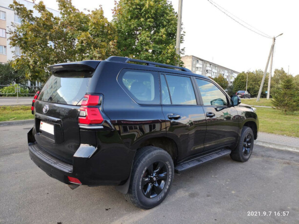 Toyota Land Cruiser Prado J150, 7 мест, 2010 г.