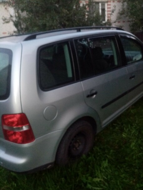 Volkswagen Touran I, 7 мест, 2004 г.