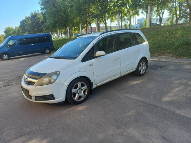 Opel Zafira B, 7 мест, 2006 г.