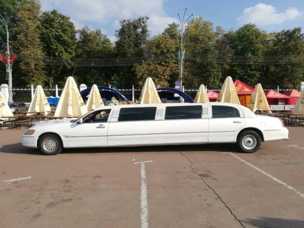 Lincoln Town Car III, 2000 г.