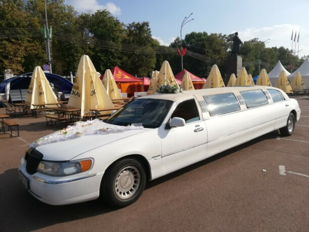 Lincoln Town Car III, 2000 г.