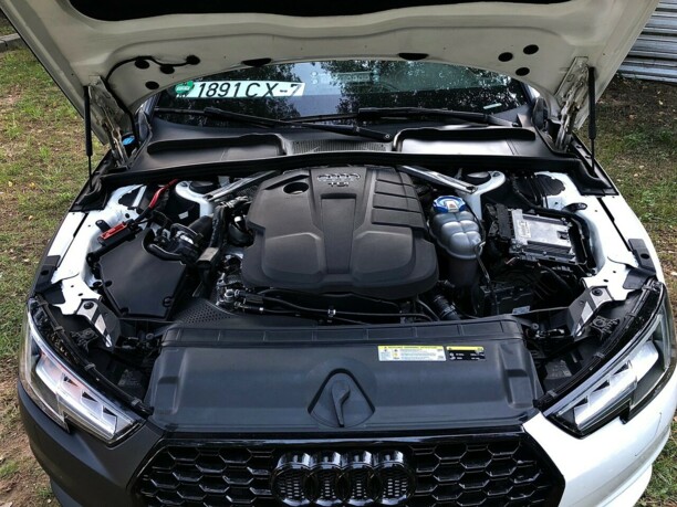 Audi A4 B9, 2016 г.