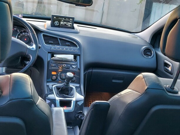 Peugeot 5008 I · Рестайлинг, 2014 г.