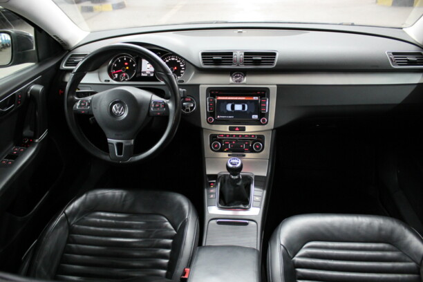 Volkswagen Passat B7, 2011 г.