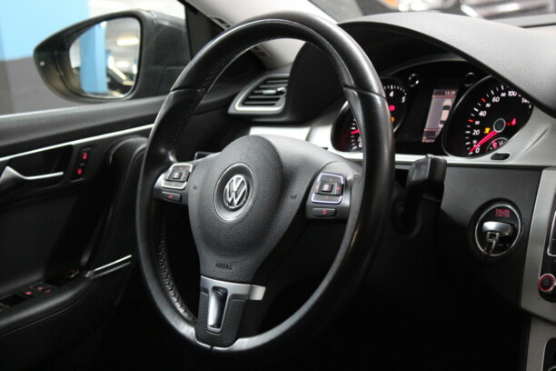 Volkswagen Passat B7, 2011 г.