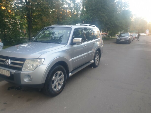 Mitsubishi Pajero IV, 7 мест, 2008 г.