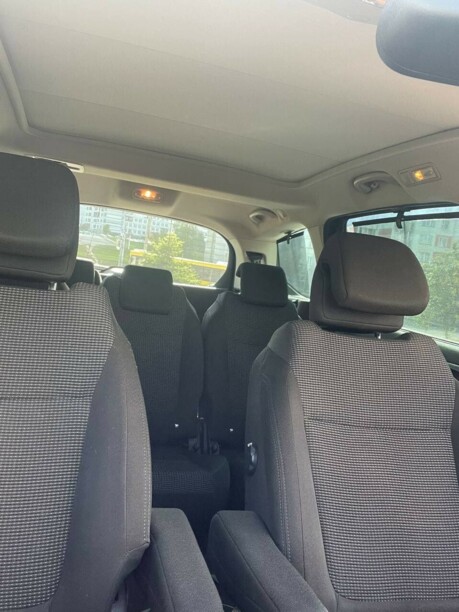Peugeot 5008 I, 7 мест, 2011 г.
