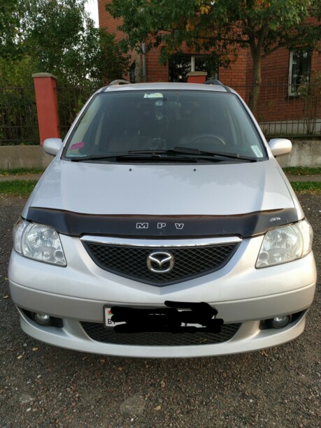 Mazda MPV II, 7 мест, 2003 г.