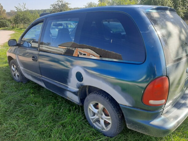Dodge Caravan III, 7 мест, 1999 г.