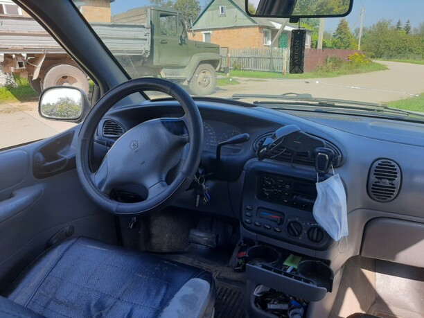 Dodge Caravan III, 7 мест, 1999 г.