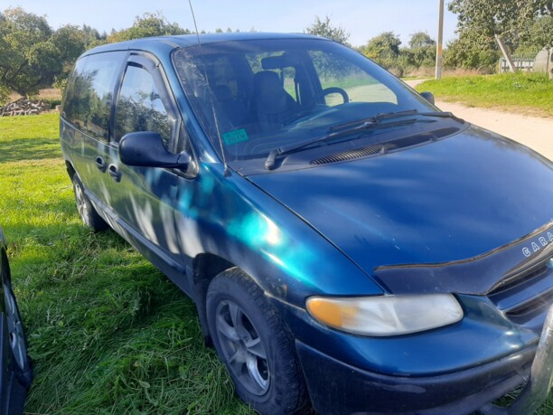 Dodge Caravan III, 7 мест, 1999 г.