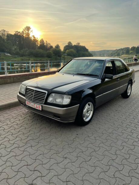 Mercedes-Benz E-Класс W124, S124, C124, A124, 1989 г.
