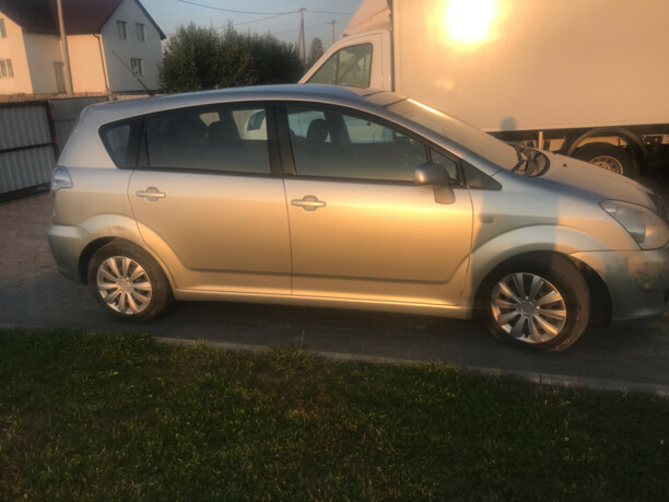 Toyota Corolla Verso II (E121), 7 мест, 2006 г.