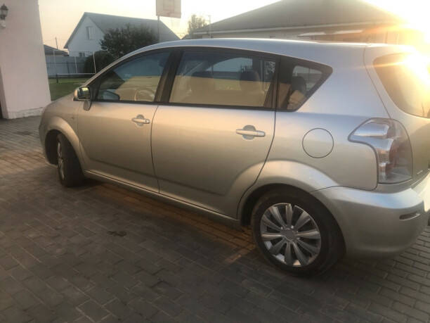 Toyota Corolla Verso II (E121), 7 мест, 2006 г.