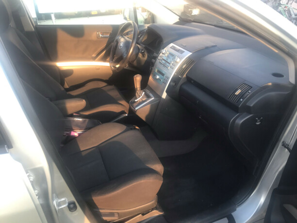 Toyota Corolla Verso II (E121), 7 мест, 2006 г.