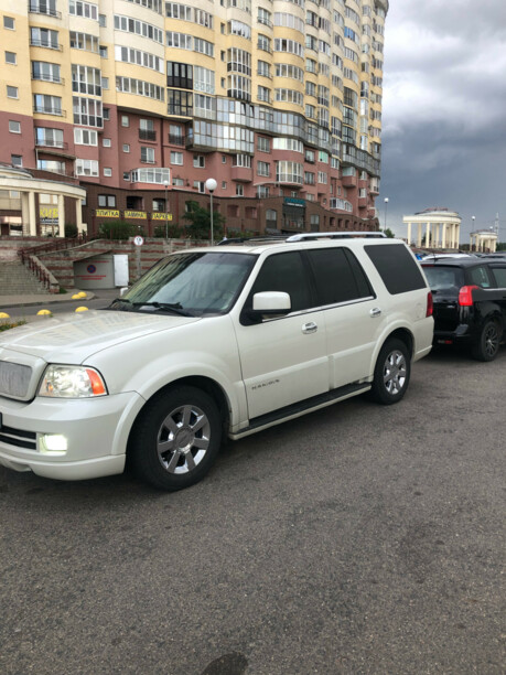 Lincoln Navigator II, 7 мест, 2006 г.