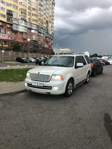 Lincoln Navigator II, 7 мест, 2006 г.