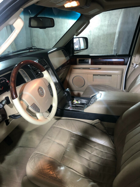 Lincoln Navigator II, 7 мест, 2006 г.