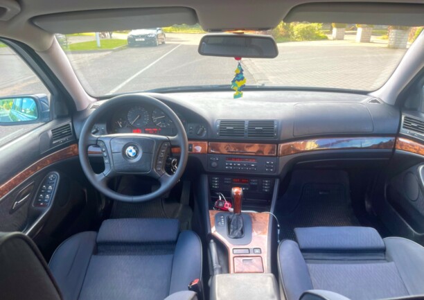 BMW 5 серия E39, 2001 г.