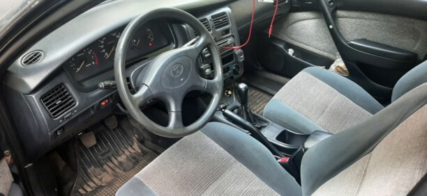 Toyota Carina E, 1992 г.
