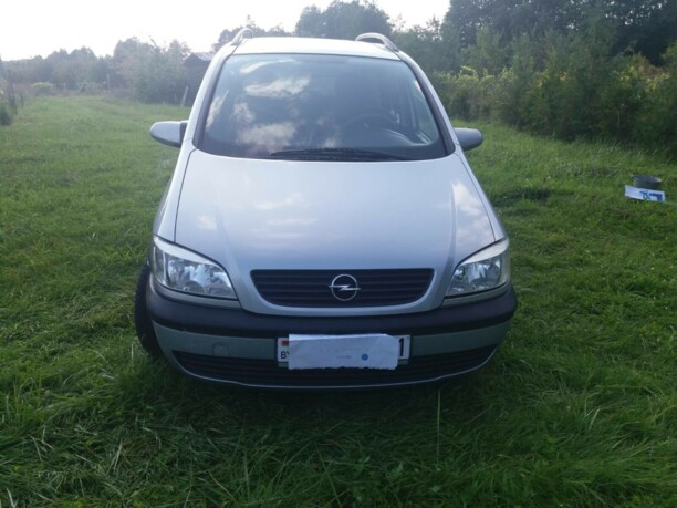 Opel Zafira A, 7 мест, 2003 г.