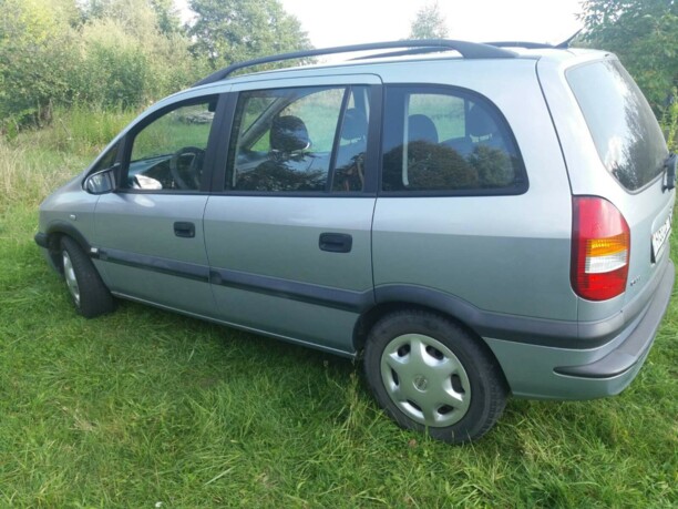Opel Zafira A, 7 мест, 2003 г.