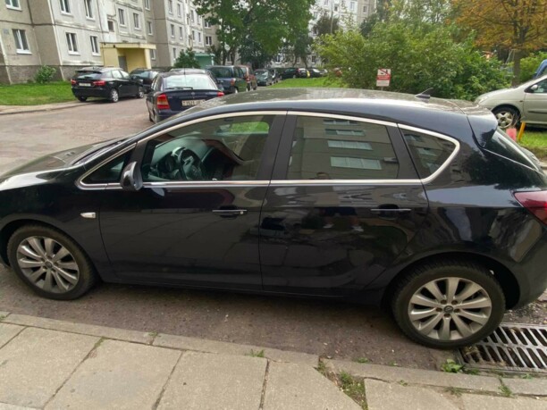Opel Astra J, 2010 г.