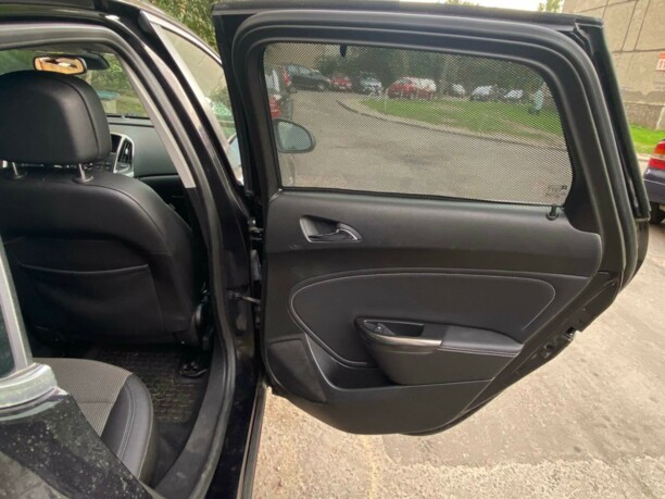Opel Astra J, 2010 г.