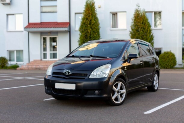 Toyota Corolla Verso II (E121), 7 мест, 2006 г.