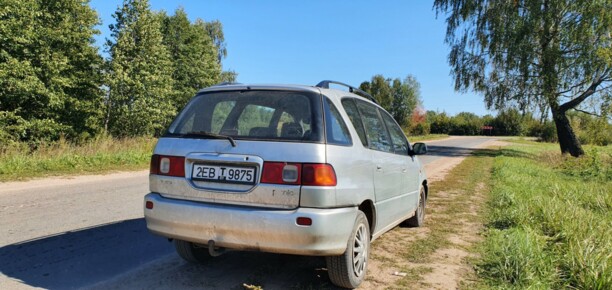 Toyota Picnic I, 7 мест, 1998 г.