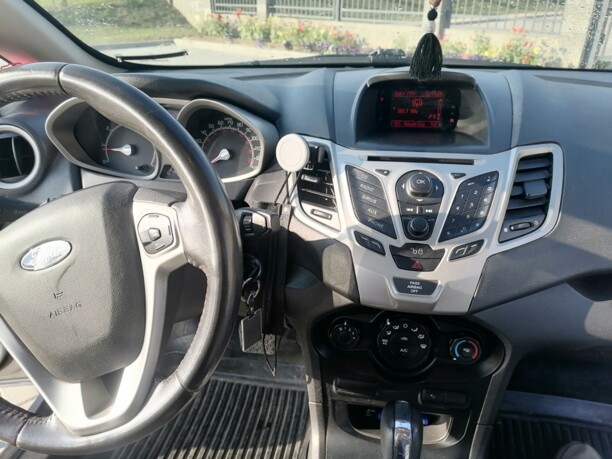 Ford Fiesta VI, 2011 г.