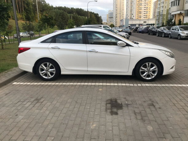 Hyundai Sonata YF, 2010 г.