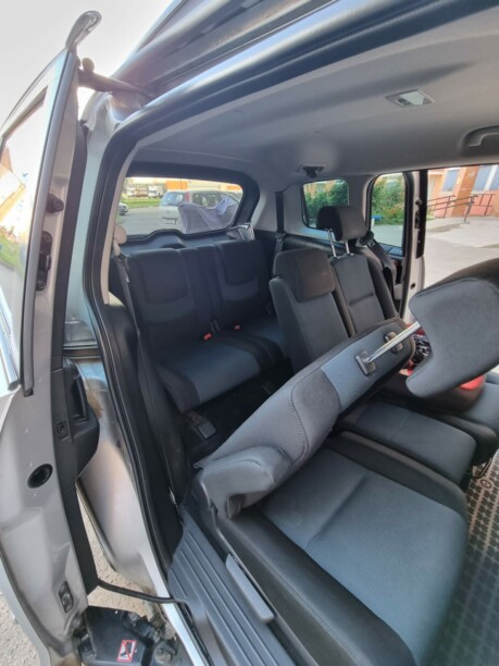 Mazda 5 I, 7 мест, 2007 г.
