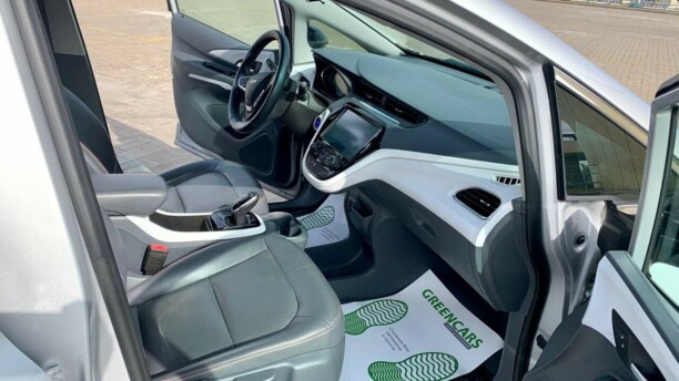 Chevrolet Bolt, 2017 г.