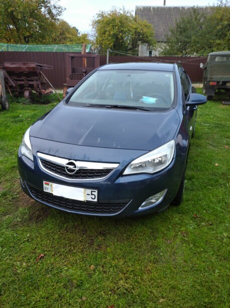 Opel Astra J, 2010 г.