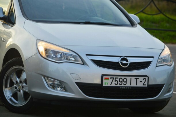Opel Astra J, 2011 г.