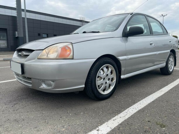 Kia Rio I · Рестайлинг, 2004 г.