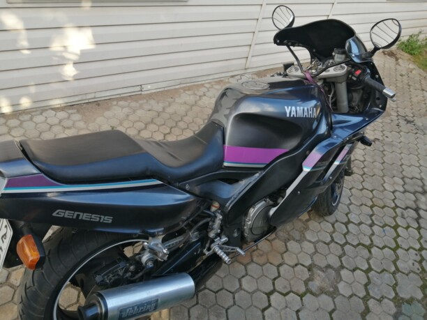 Yamaha FZR 1000, 1992 г.