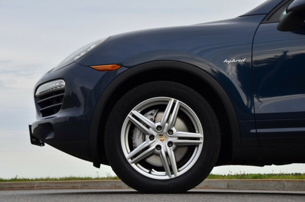 Porsche Cayenne 958, 2011 г.