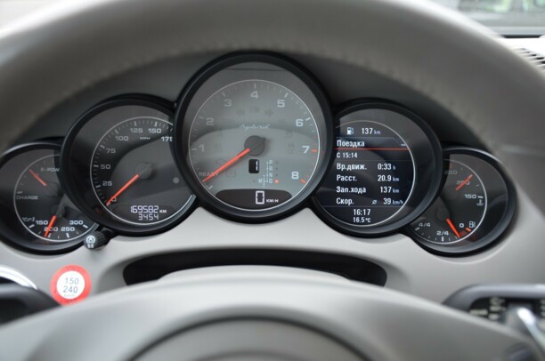 Porsche Cayenne 958, 2011 г.