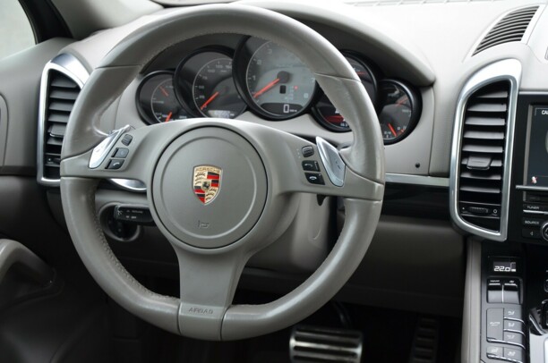 Porsche Cayenne 958, 2011 г.