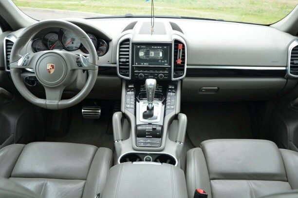 Porsche Cayenne 958, 2011 г.