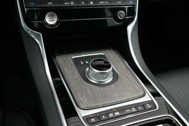 Jaguar XF X260, 2016 г.