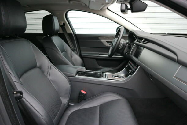 Jaguar XF X260, 2016 г.