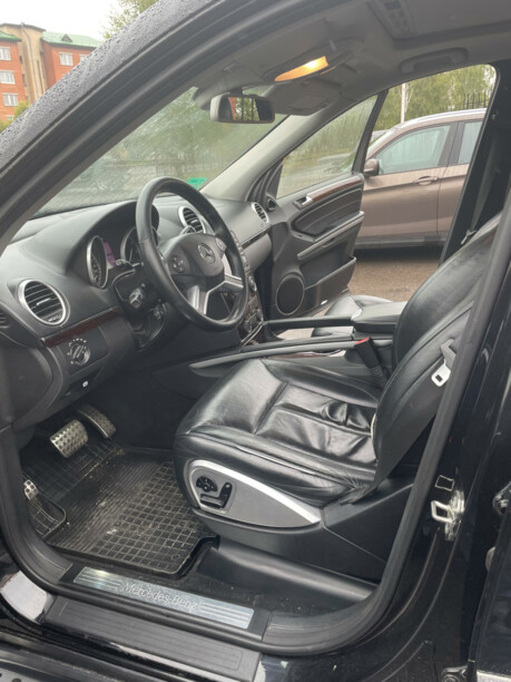 Mercedes-Benz GL-Класс X164 (Рестайлинг), 7 мест, 2010 г.