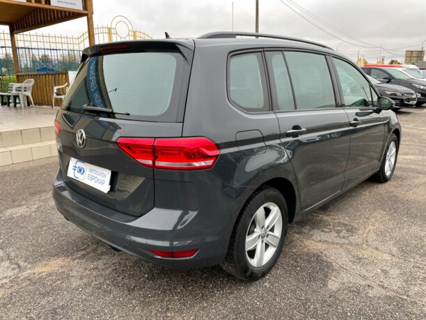 Volkswagen Touran III, 7 мест, 2018 г.