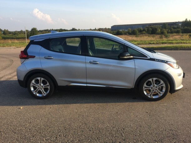 Chevrolet Bolt, 2017 г.