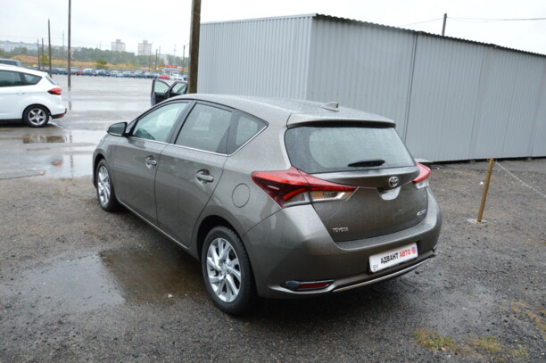 Toyota Auris II (E180) · Рестайлинг, 2016 г.
